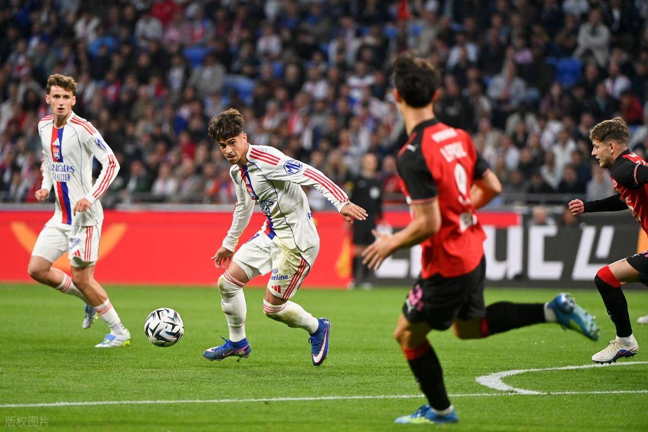 随着里昂4-2，巴黎FC4-0，欧塞尔3-1，法甲最新积分榜出炉